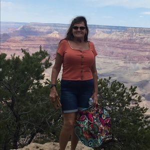 Meet your Posher, Carol